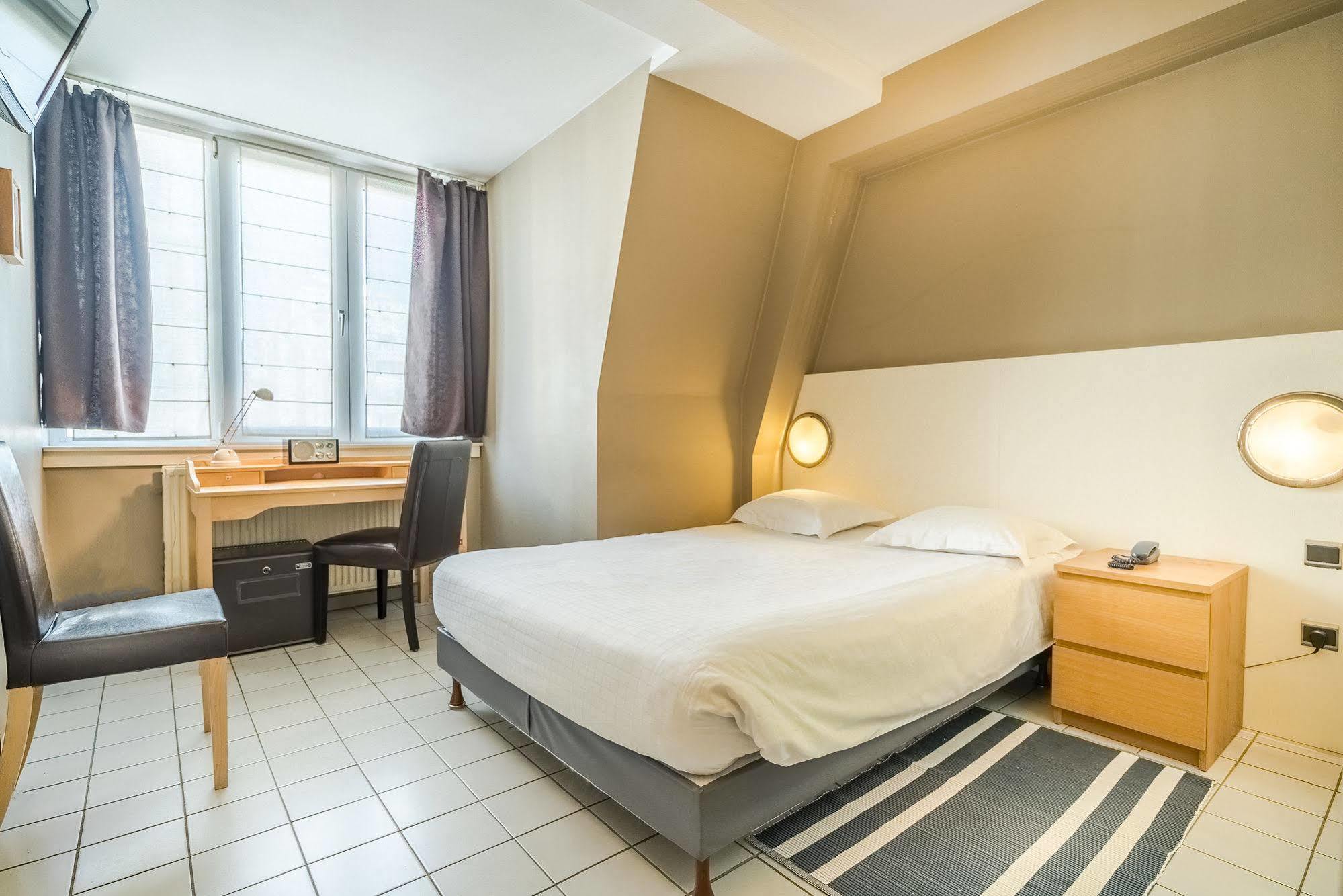 Hotel Lambeau Etterbeek Luaran gambar