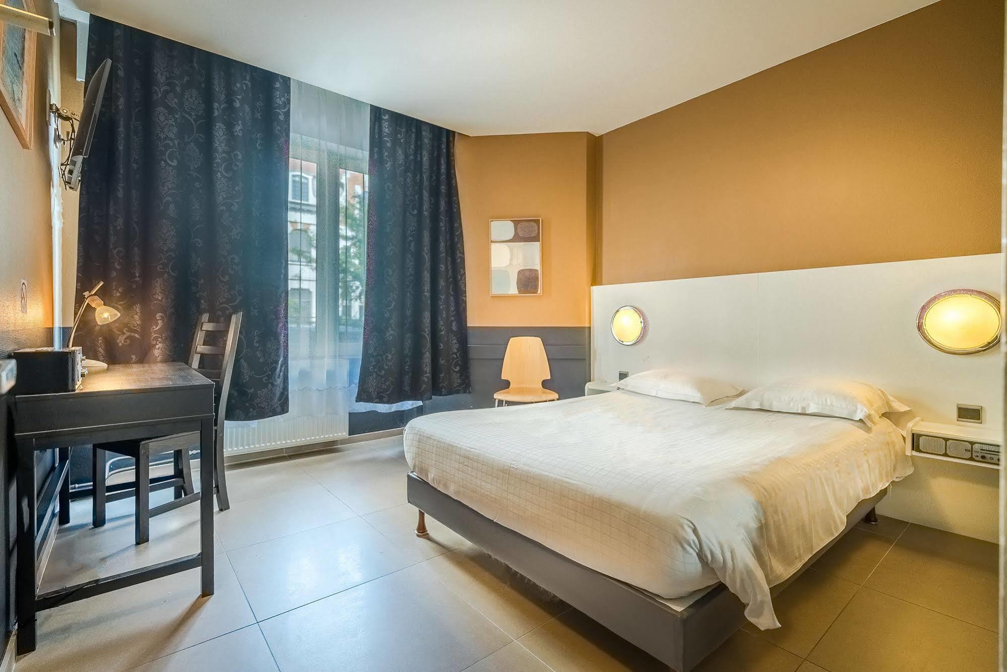 Hotel Lambeau Etterbeek Luaran gambar