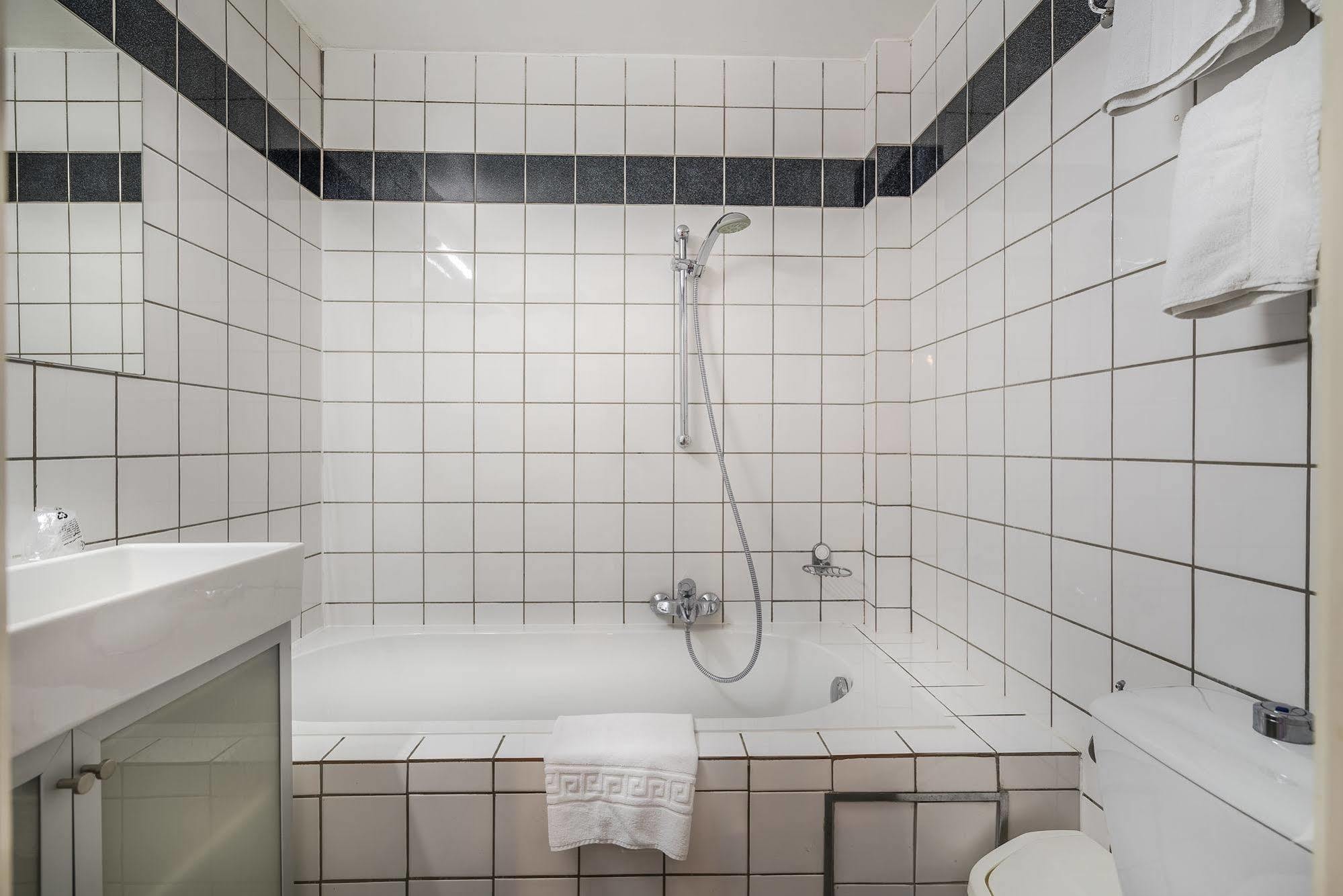 Hotel Lambeau Etterbeek Luaran gambar